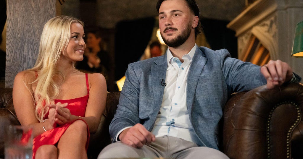 Livvy Dunne buys rare Paul Skenes rookie card 