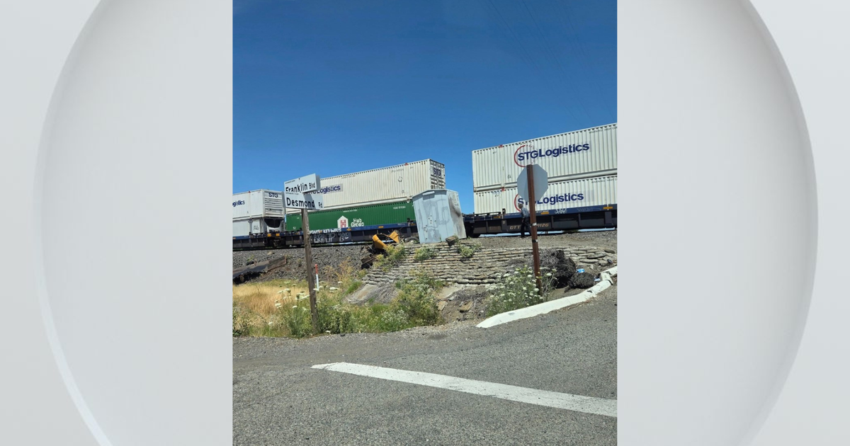 Train, pickup truck collide in southern Sacramento County 