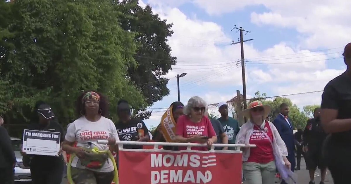 Detroiters take part in anti-gun violence rally and march - CBS Detroit