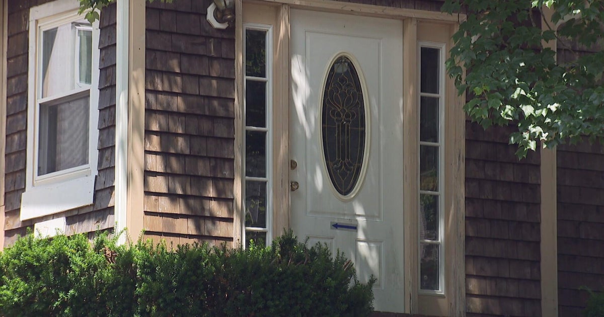 Man charged with murder after stabbing inside Middleboro home 