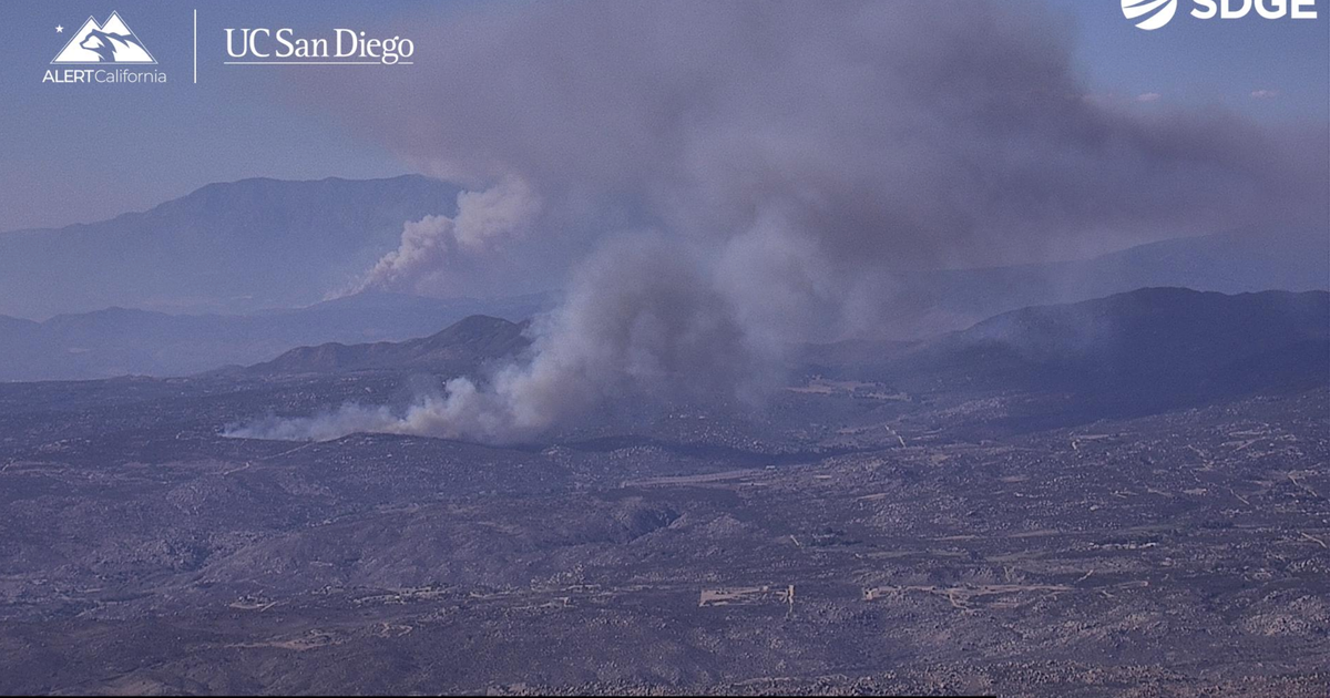 Mindy Fire scorches over 70 acres in remote Riverside County 