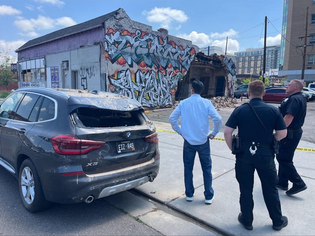 wall-collapse-1-damaged-car-blumer.jpg 
