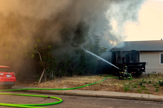 turlock-fire-sunday.jpg 