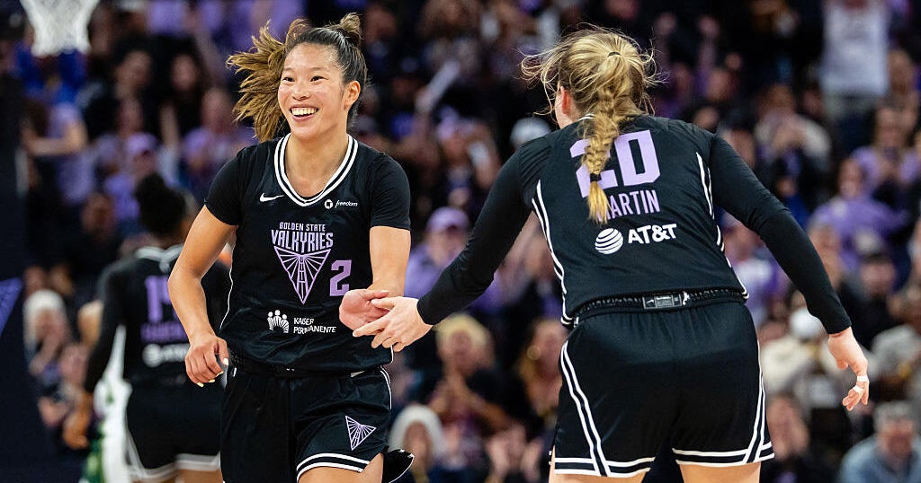 Tiffany Hayes scores 21, Valkyries rout Storm in 10th sellout at Ballhalla 
