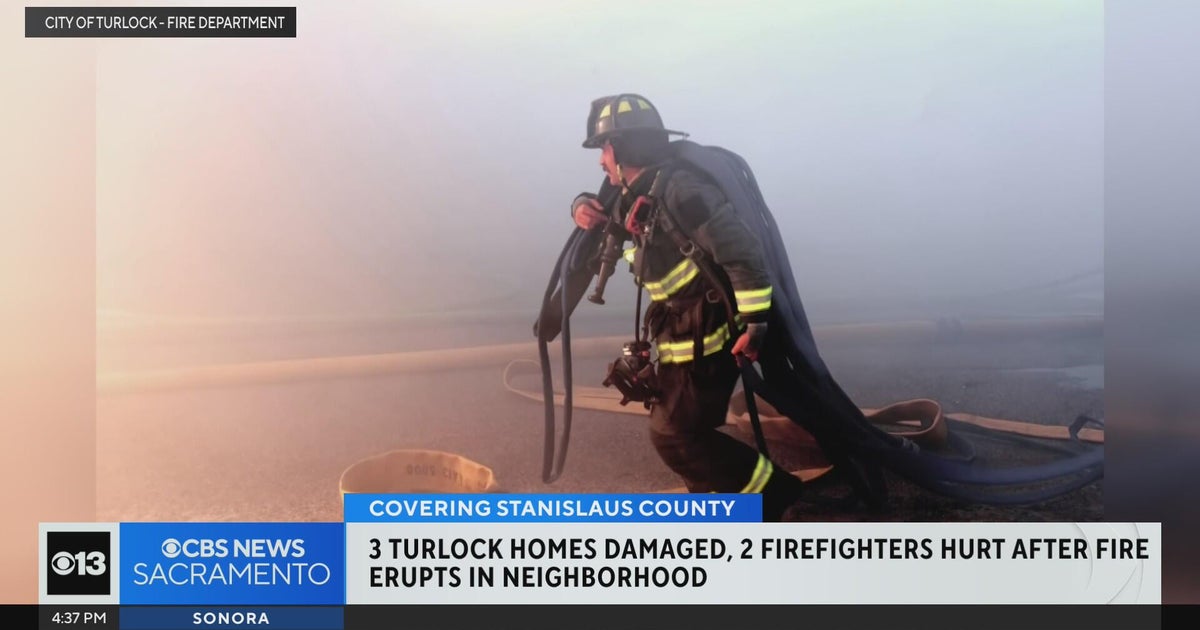 Fire damages 3 Turlock homes, injures 2 firefighters