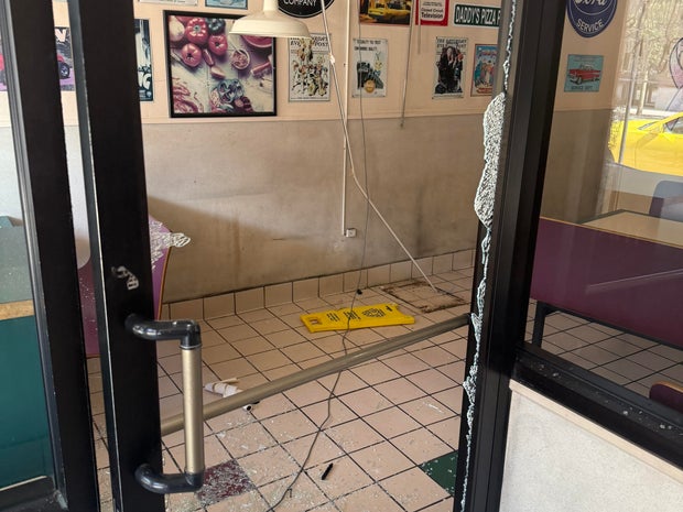 waldo-cooneys-pizza-burglary-2.jpg 