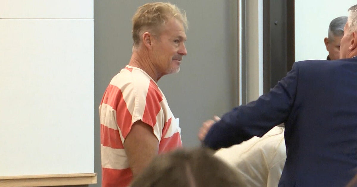 Morphew appears in Colorado courtroom on new charges of killing his wife 