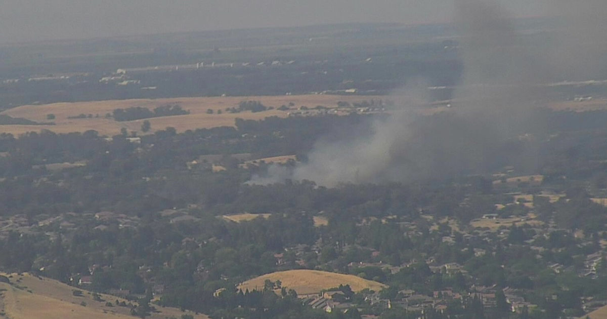 Vacaville grass fire forces mandatory evacuations, at least 1 structure damaged 