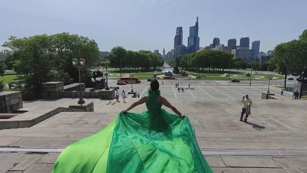 flying-dresses.jpg 