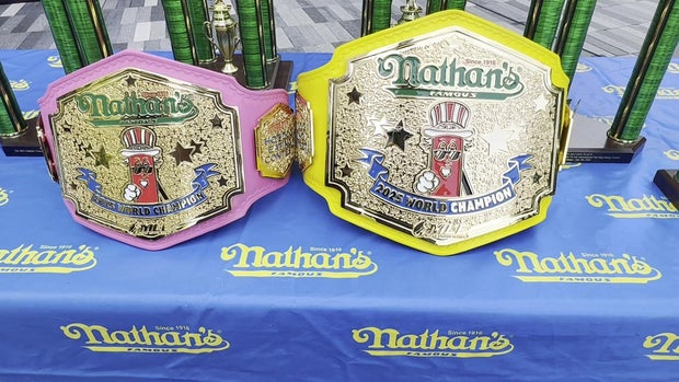 hotdog-eating-contest-weigh-in-so-10-hi-res-still.jpg 