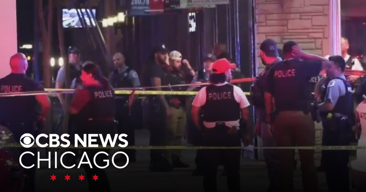 Chicago rapper responds after 4 killed, 14 wounded in mass shooting ...