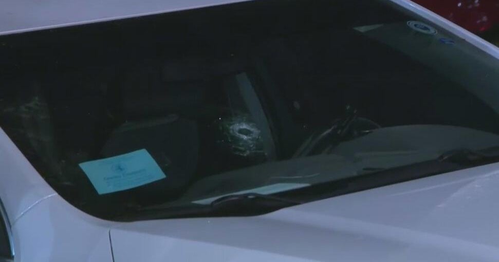 Miami police swarm neighborhood after double shooting 