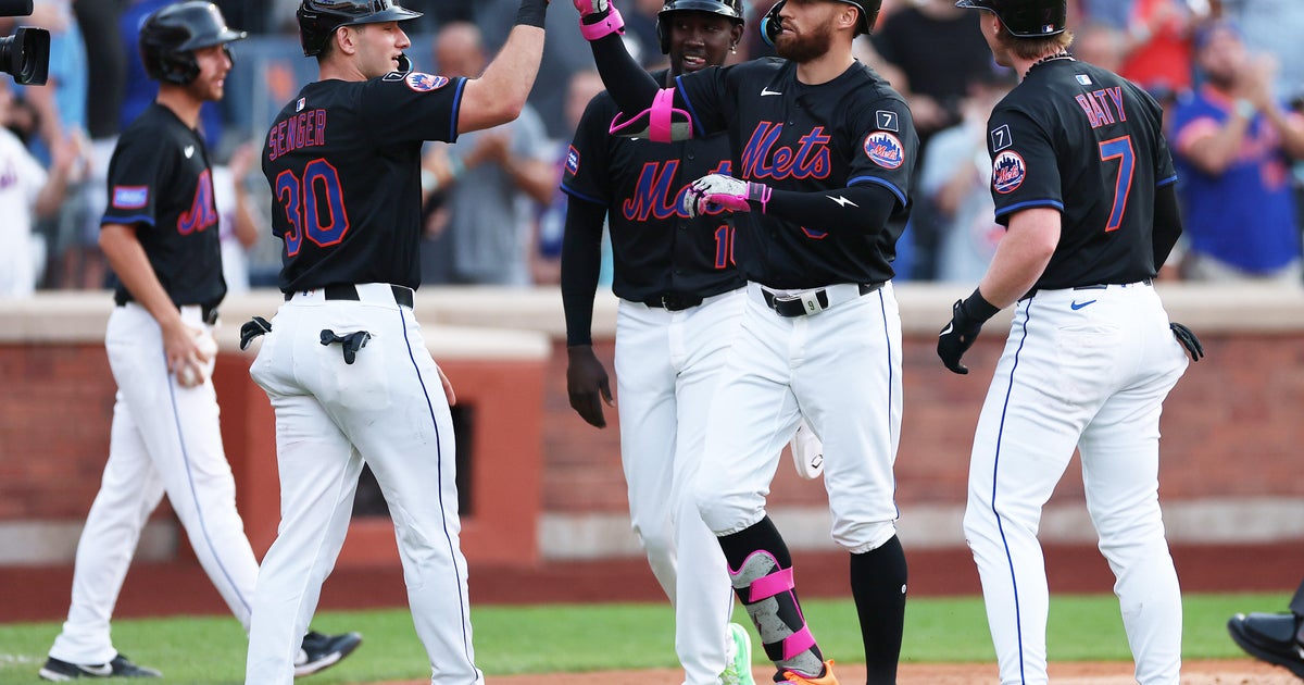 Scuffling Mets beat Brewers to split doubleheader 