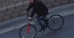 Arapahoe County investigators search for suspect wanted in 8 burglaries 