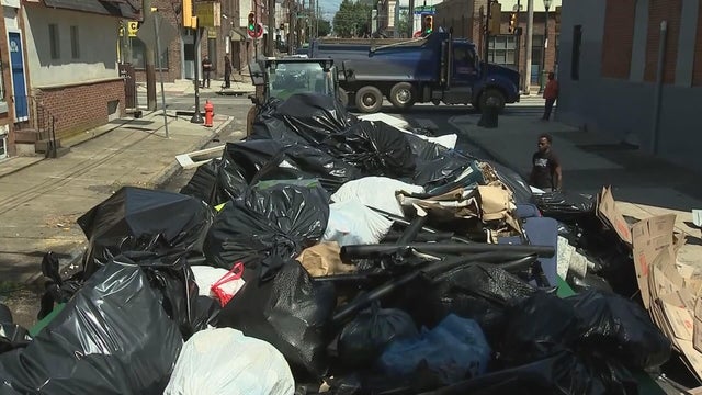 trash-piles-philadelphia-dc-33-strike.jpg 