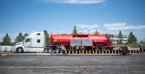 broomfield-skycrane-2-mobile-retardant-base-truck-usfs.png 