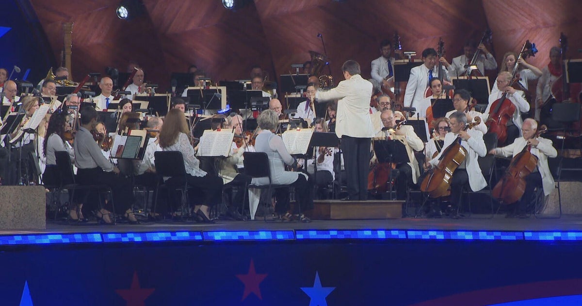 Boston Pops and special guests entertain crowds at July 4th Esplanade show 
