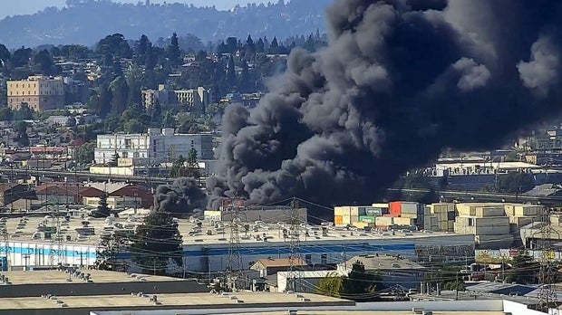 oakland-warehouse-fire.jpg
