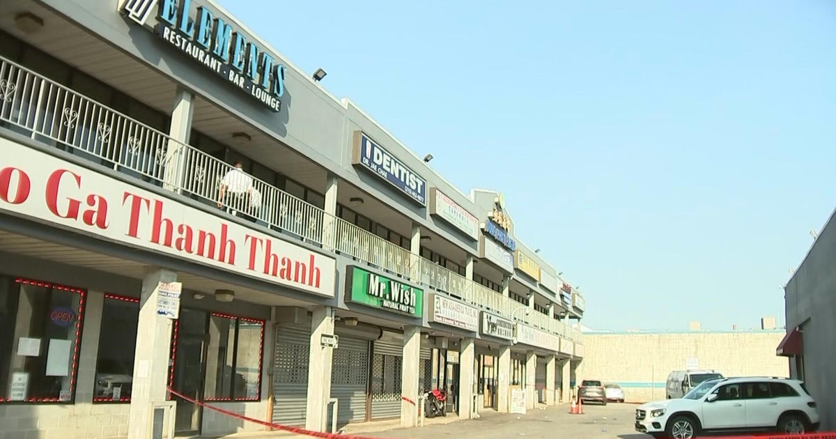 8 injured in mass shooting at South Philadelphia nightclub 