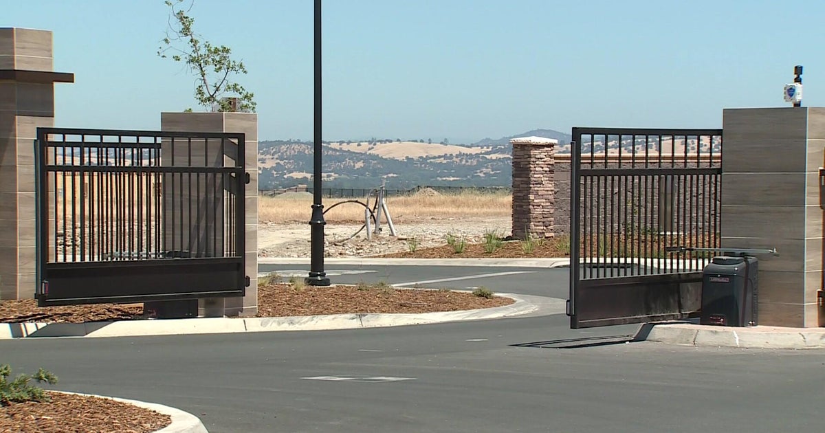 Lincoln residents question open gates after fire forces evacuations on Fourth of July 