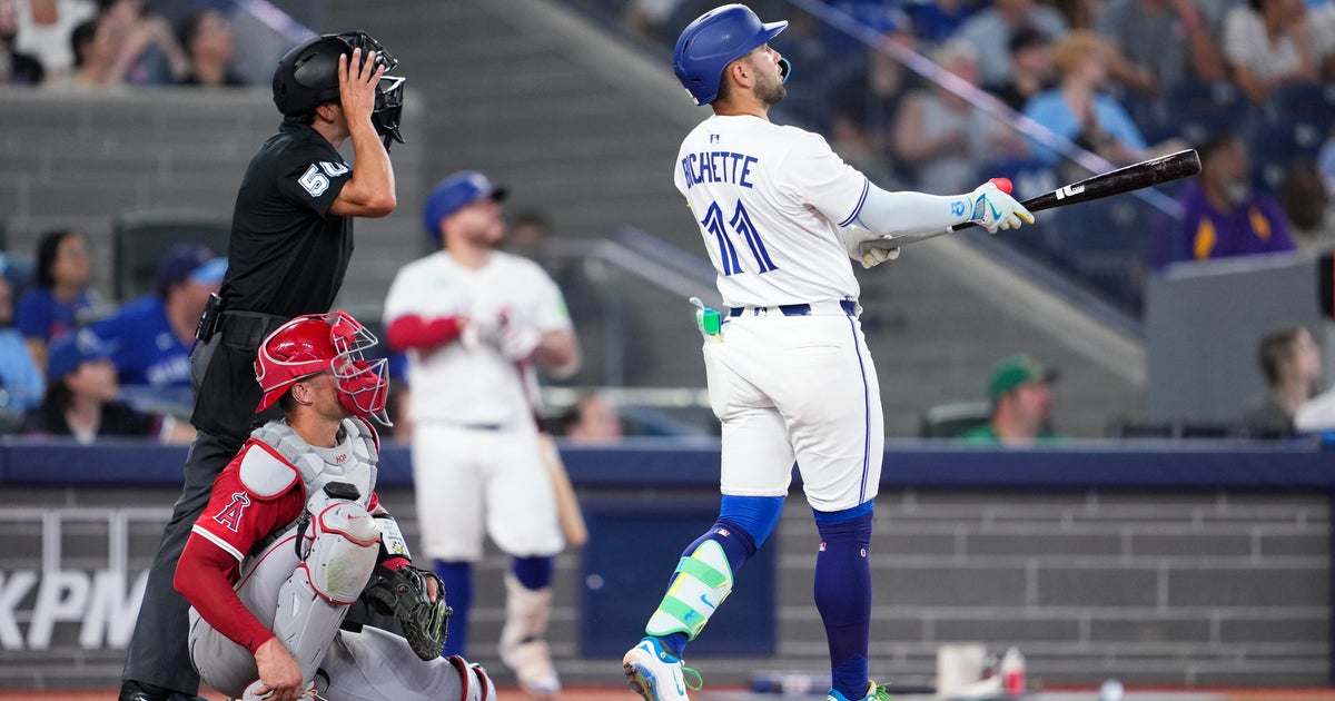 Bo Bichette homers and scores deciding run, Blue Jays beat Angels 3-2 for 8th straight victory 