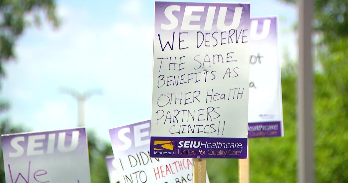 Health care workers in Stillwater begin 4-day strike 