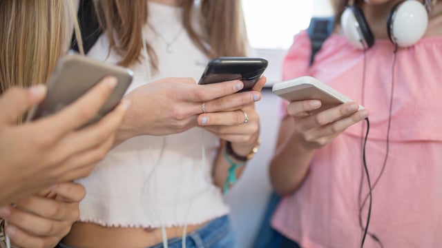 Cellphones in school 