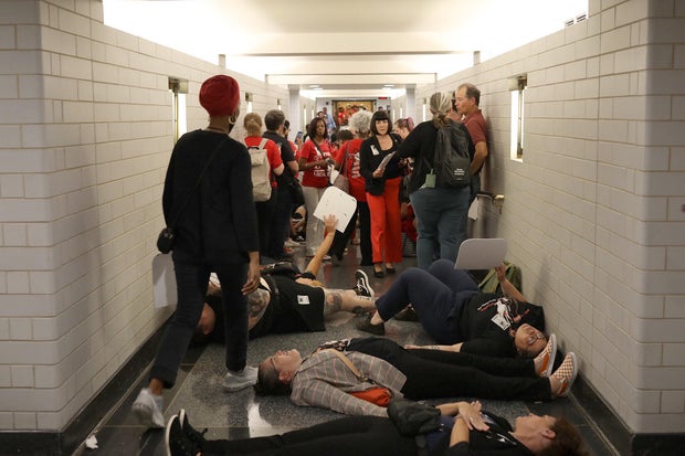 die-in-01.jpg 