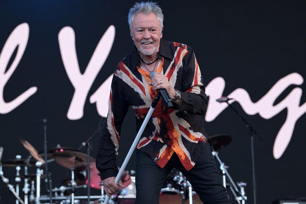 ed-spinelli-w1d2-paul-young-03.jpg 