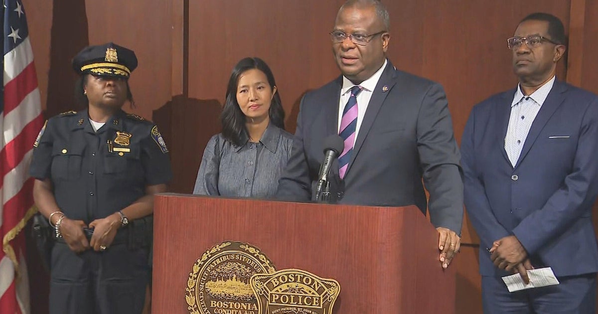 Boston takes steps to deter shoplifting, will target repeat offenders 