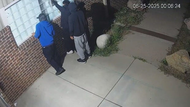 teen-burglars-arrested-10pkg-transfer-frame-1003.jpg 