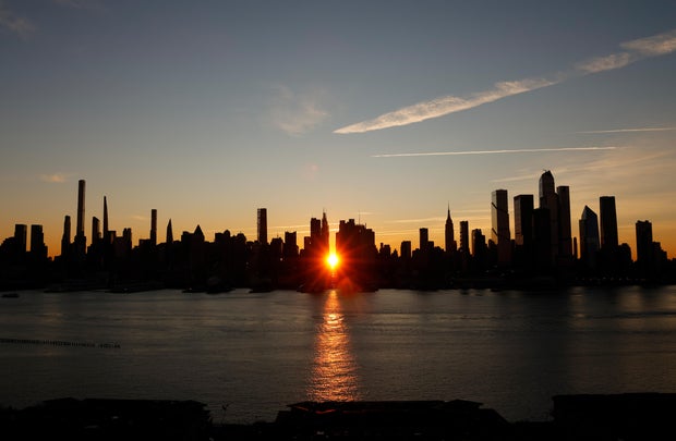 Sunrise in New York City 