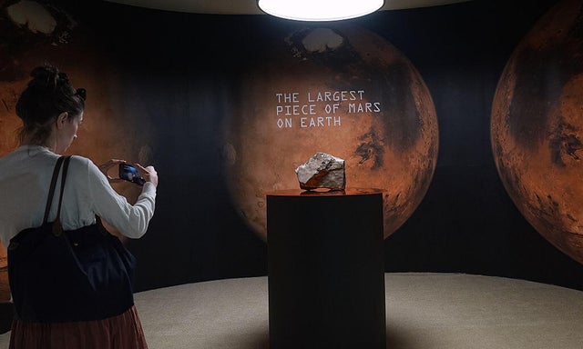 The largest ever Martian meteorite 