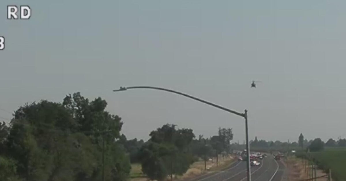 Highway 70 shut down north of Marysville after head-on crash - CBS Sacramento