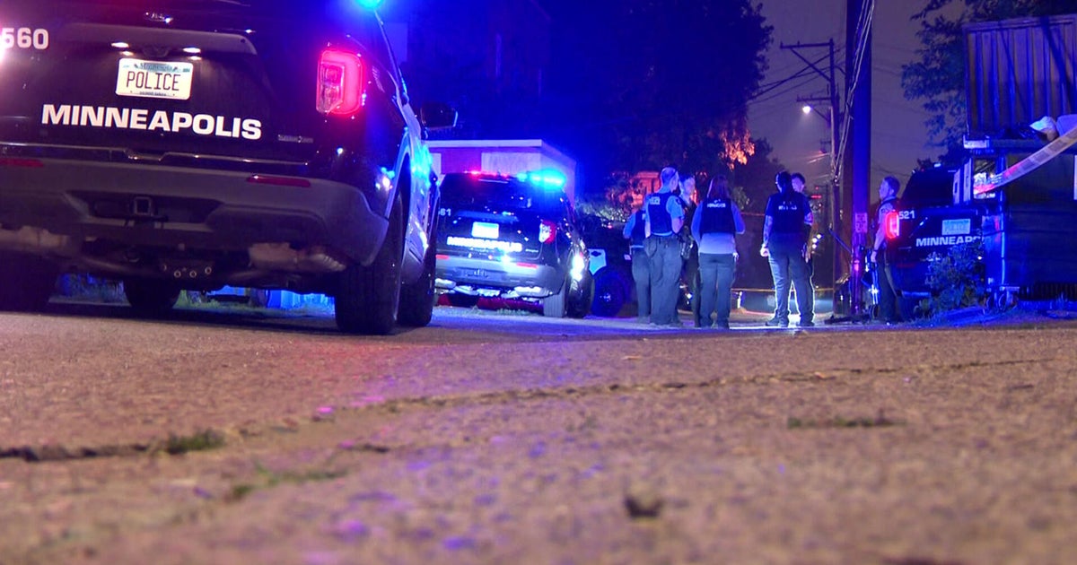 Man found shot in south Minneapolis alley, 1 in custody, police say 