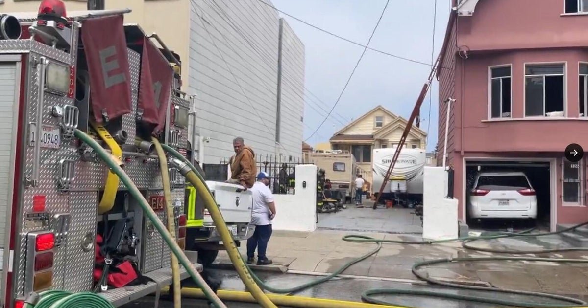 San Francisco house fire leaves 1 person dead, firefighter injured 