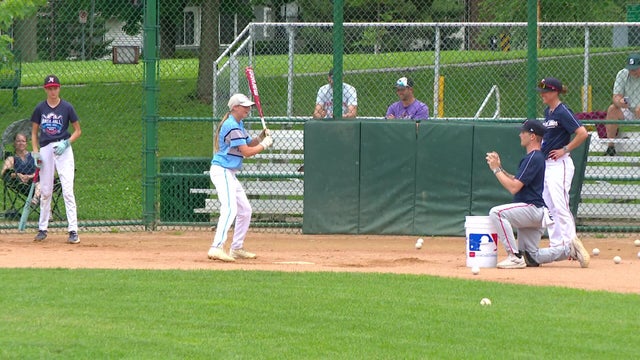5p-pkg-twins-girls-baseball-wcco892d.jpg 