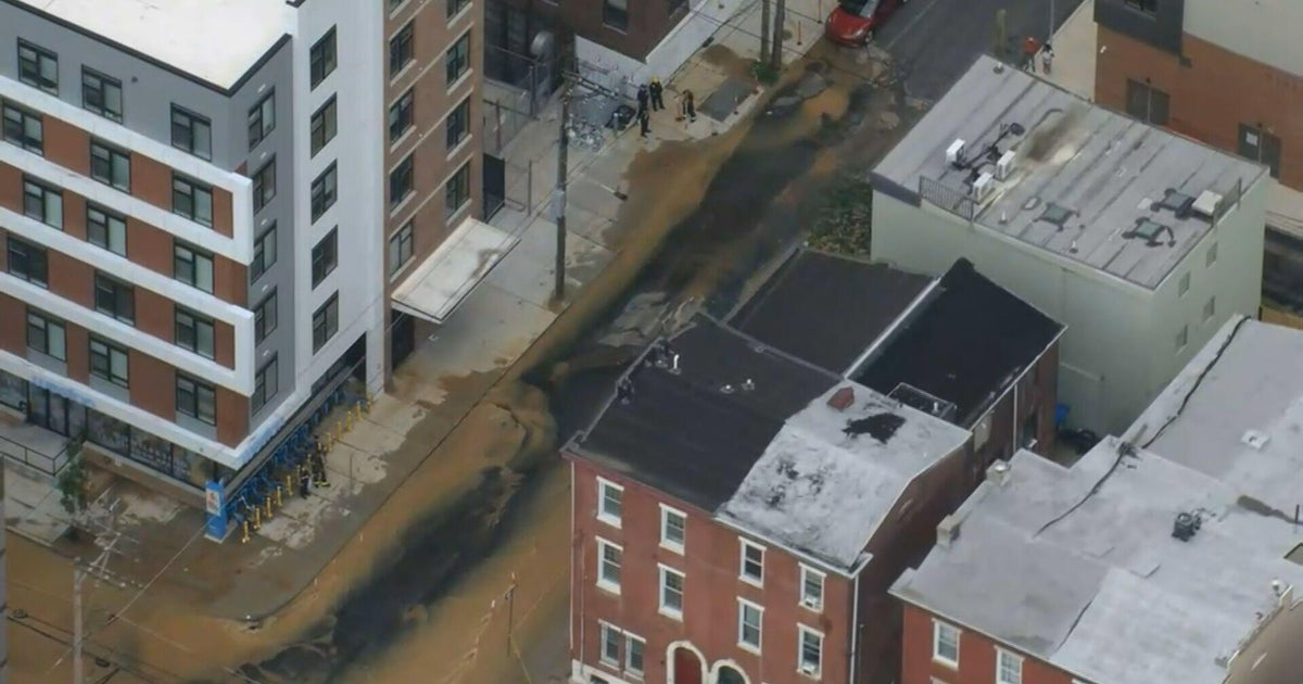 Water main break in North Philadelphia floods street - CBS Philadelphia