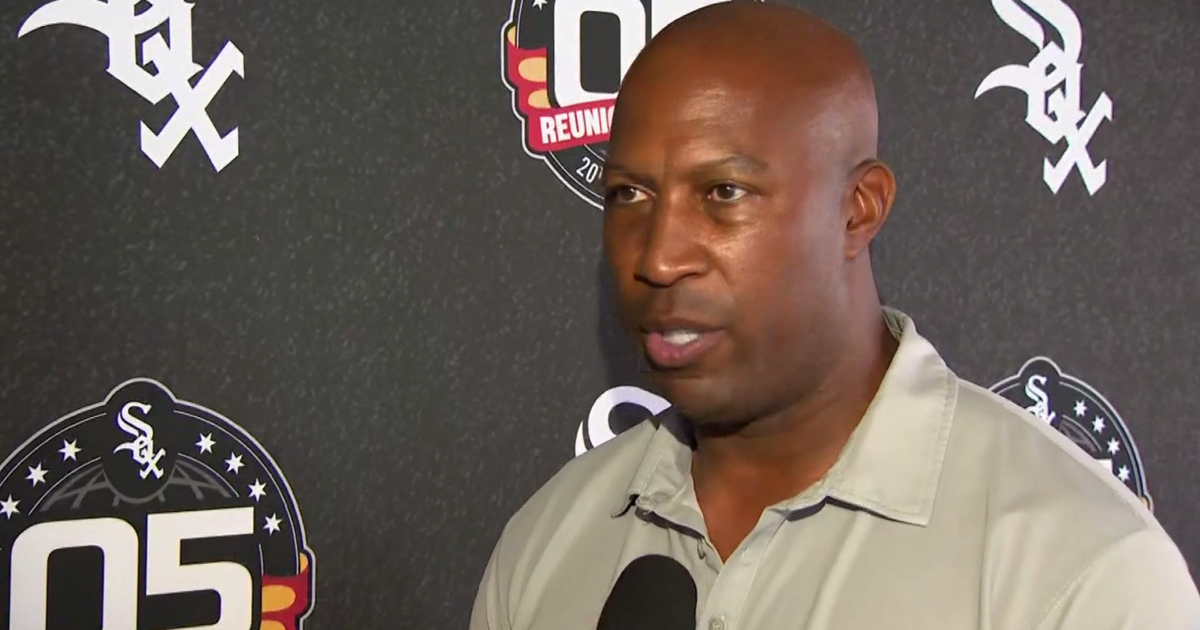 Jermaine Dye pleased to join fellow 2005 World Series champion White Sox players 20 years later - CBS Chicago