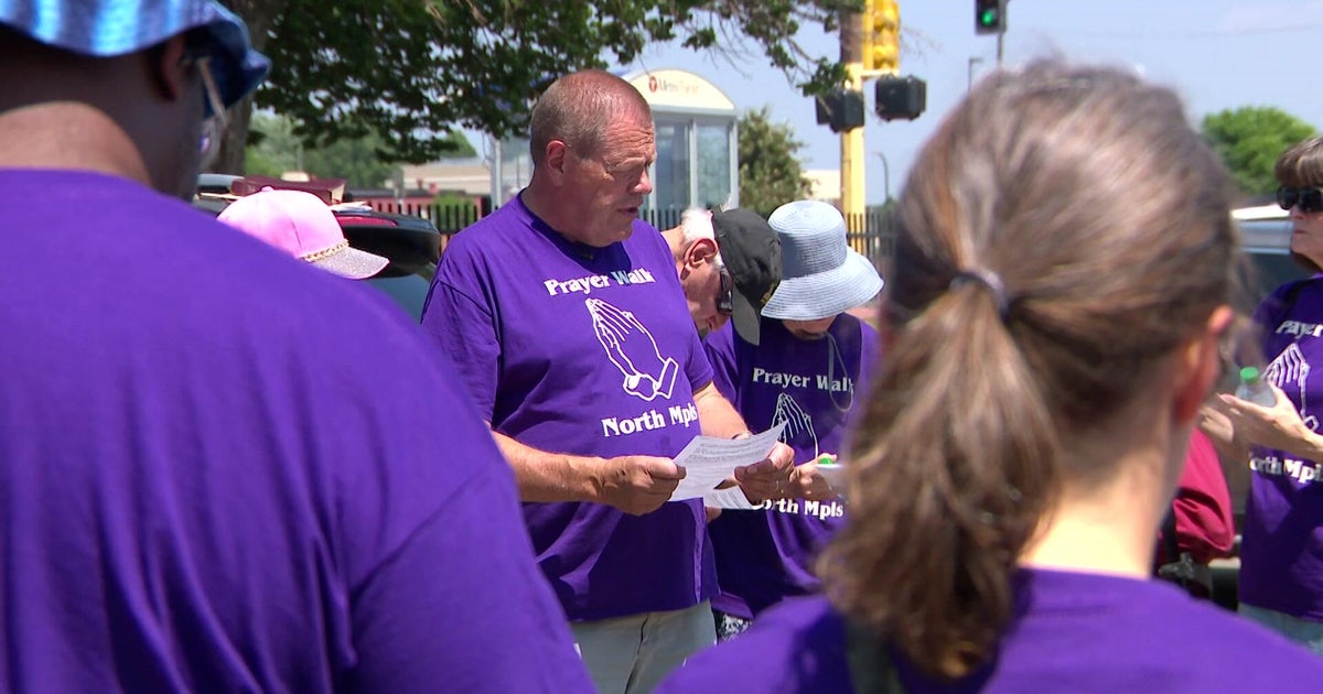 Weekly prayer walks return to North Minneapolis in effort to help reduce crime