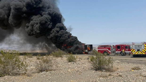 Multiple Major Road Delays Across US, UK Due to Vehicle and Field Fires