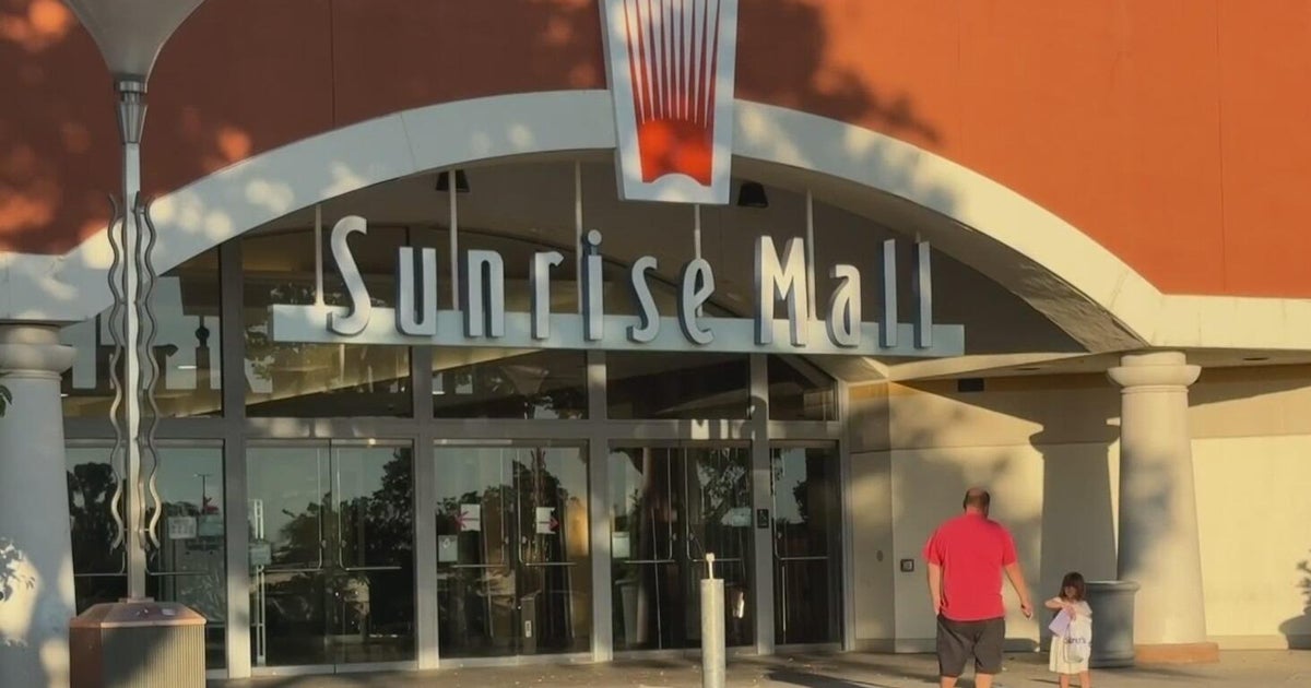 Sunrise Mall hit with $500,000 in fines, city warrant finds homeless living in vacant stores 