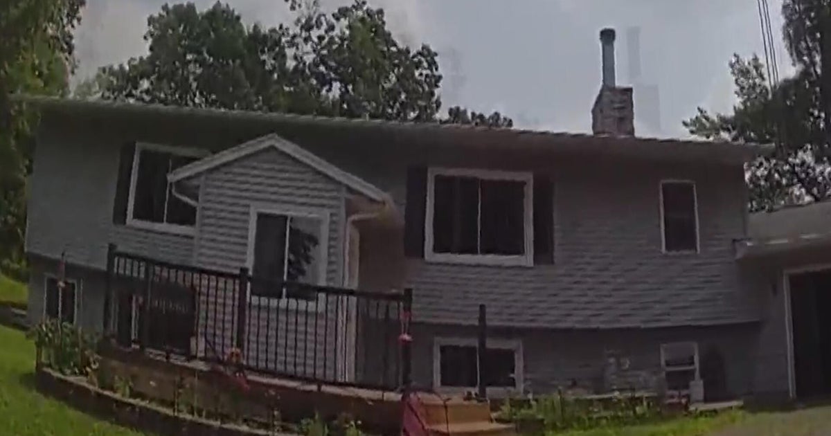 Video shows aftermath of Wisconsin black bear attack 