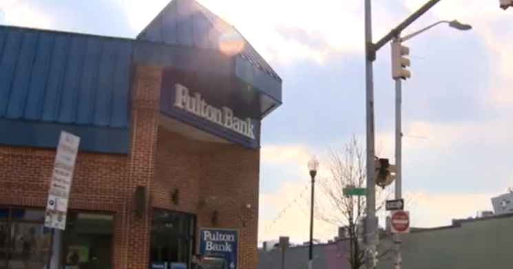 Teen arrested after pulling knife on child and stealing car in Baltimore, police say 