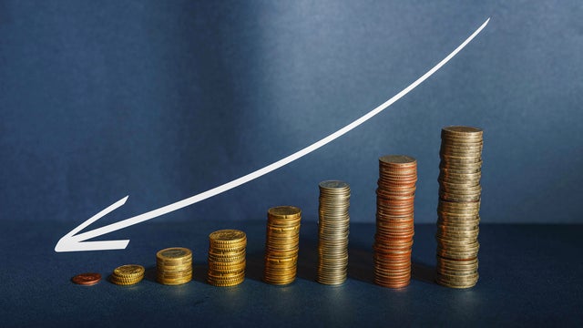Graph Showing downtrend, Business Idea Down, business finance concept, business decline 