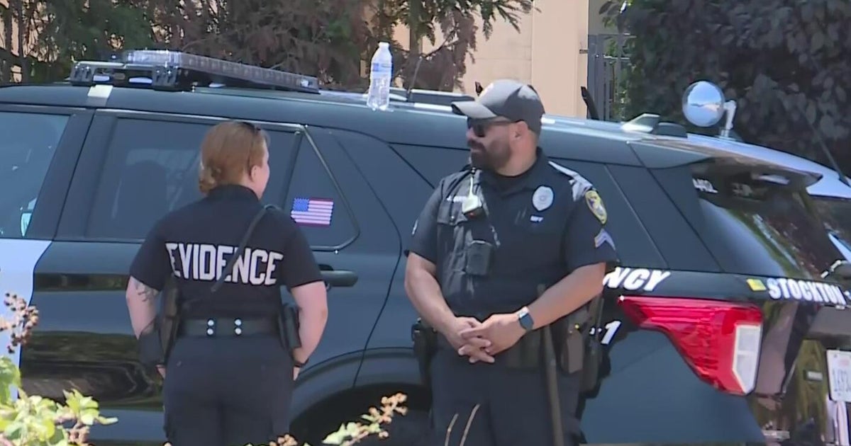 Shooting in Stockton leaves man dead, another hospitalized