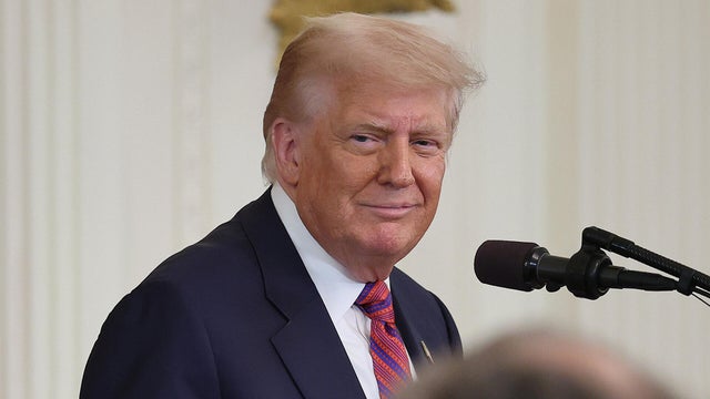 trump2.jpg 