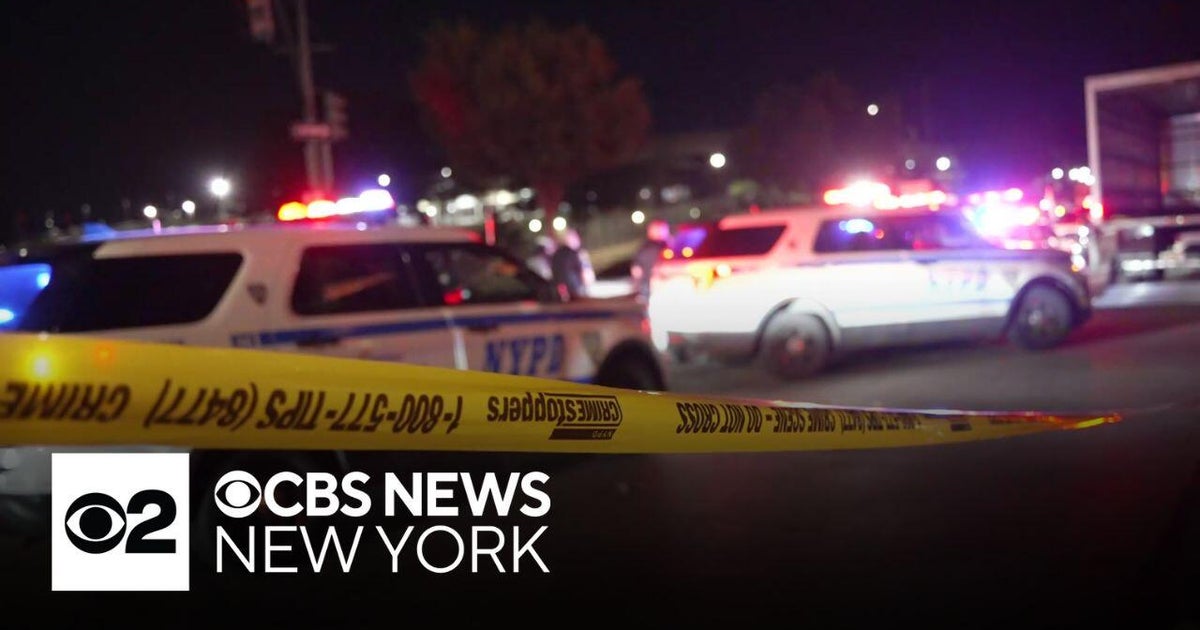 Man shot in Hell's Kitchen during attempted robbery, sources say - CBS ...
