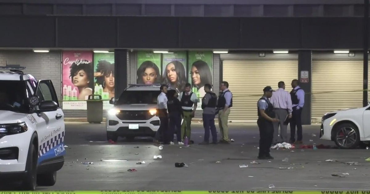 Man killed, 2 others hurt in overnight South Side shooting, police say 