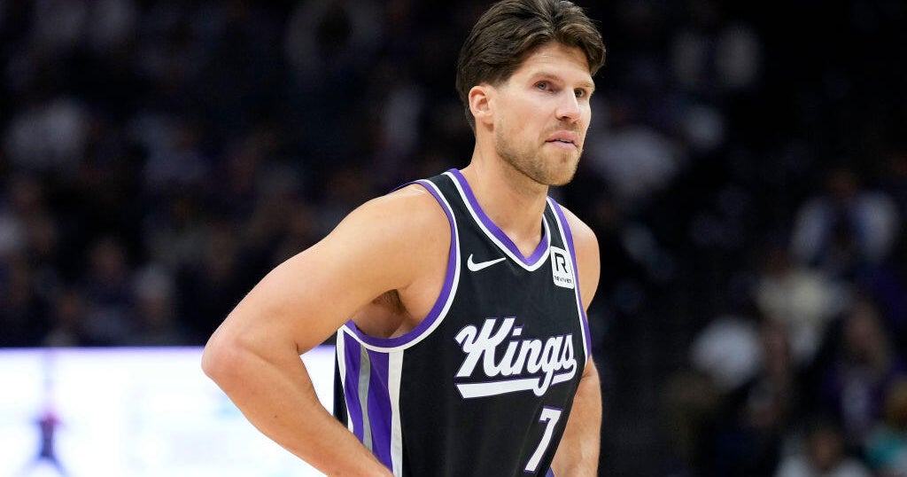 Doug McDermott signs $3.6M contract to return to Kings 